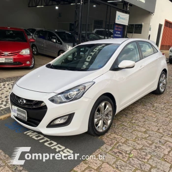 Hyundai i30 1.8 16V Aut. 5p 4 portas