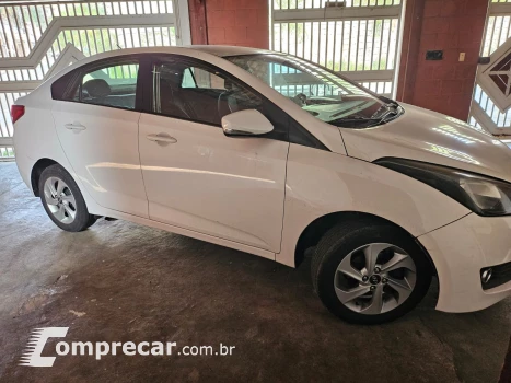 Hyundai HB20S 1.6 Comfort Plus 16V 4 portas