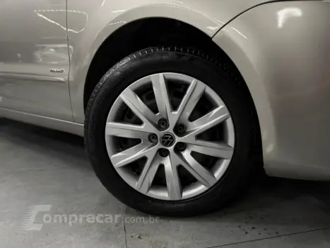 FOX 1.0 MI 8V FLEX 4P MANUAL