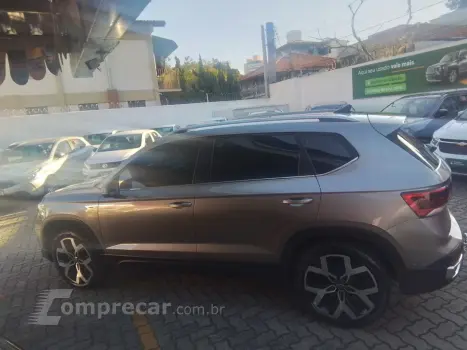 TAOS 1.4 250 TSI TOTAL FLEX HIGHLINE AUTOMÁTICO
