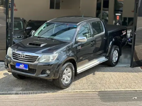 Toyota HILUX CD4X4 SRV 4 portas