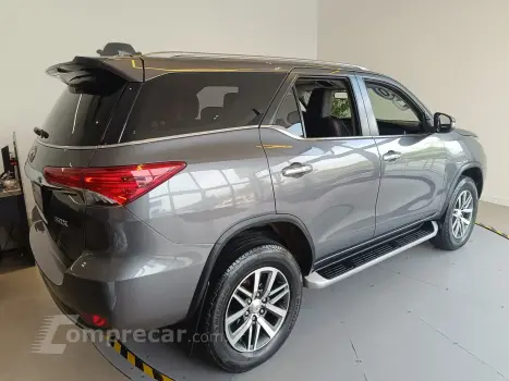 HILUX SW4 2.8 SRX 4X4 16V TURBO INTERCOOLER 4P AUTOMÁTICO