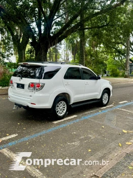 HILUX SW4 2.7 SR 7 Lugares 4X2 16V