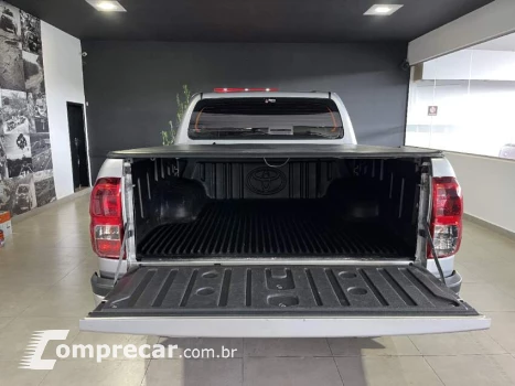 HILUX 2.8 D-4d Turbo CD SR 4X4