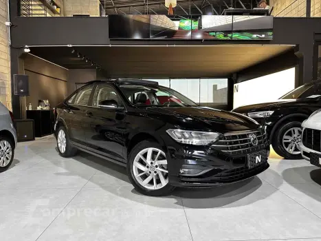 Volkswagen JETTA 1.4 250 TSI TOTAL FLEX COMFORTLINE TIPTRONIC 4 portas