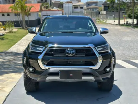 HILUX 2.8 D-4D TURBO DIESEL CD SRX PLUS 4X4 AUTOMÁTICO