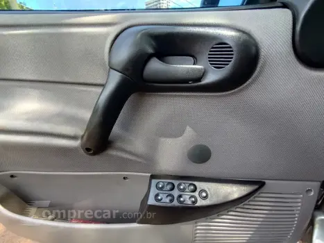 CLASSIC 1.0 MPFI LS 8V FLEX 4P MANUAL