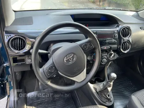 ETIOS 1.5 XS Sedan 16V