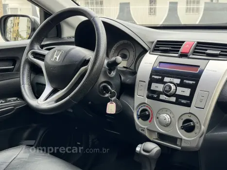 CITY 1.5 LX Sedan 16V