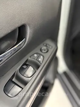 KICKS Kicks 1.6 16v S CVT 2019