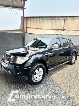 NISSAN Frontier SEL CD 4x4 2.5 TB Diesel Aut. 4 portas