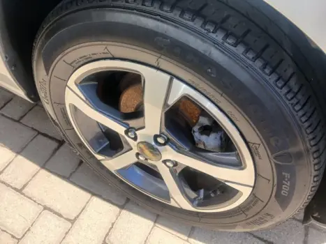 PRISMA - 1.4 MPFI LT 8V 4P MANUAL