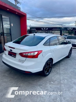 FOCUS 2.0 Titanium Fastback 16V