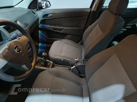 VECTRA 2.0 MPFI Expression 8V