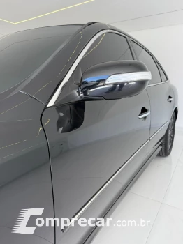 AZERA 3.3 MPFI GLS Sedan V6 24V