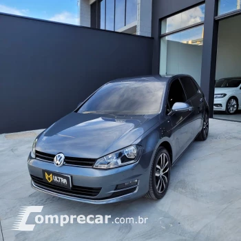 Volkswagen Golf Highline 1.4 TSI 140cv Aut. 4 portas