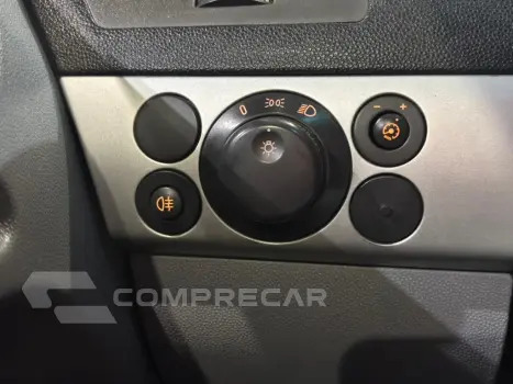 VECTRA 2.0 MPFI ELEGANCE 8V 140CV FLEX 4P AUTOMÁTICO