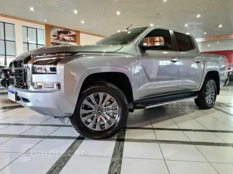 Mitsubishi TRITON HPE-S 2.4 CD 4x4 TB DIESEL AUT. 4 portas