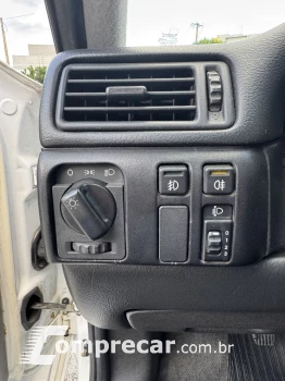 VECTRA 2.0 MPFI GLS 8V GASOLINA 4P MANUAL