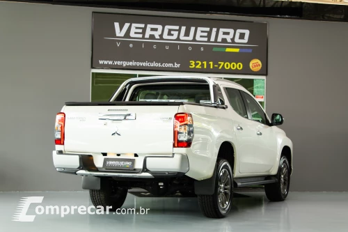 L200 TRITON 2.4 16V Turbo Sport Hpe-s CD 4X4