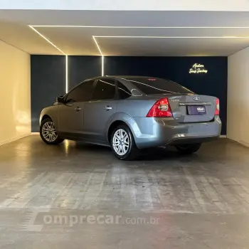 Focus Sedan 2.0 16V/2.0 16V Flex 4p Aut.