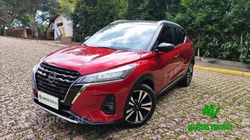 NISSAN KICKS 1.6 16V FLEXSTART EXCLUSIVE XTRONIC 4 portas