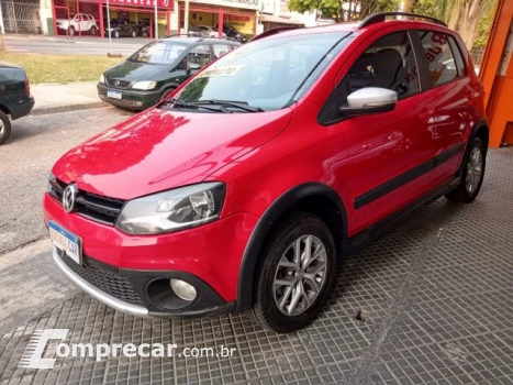 Volkswagen CROSSFOX - 1.6 MI 8V 4P MANUAL 4 portas