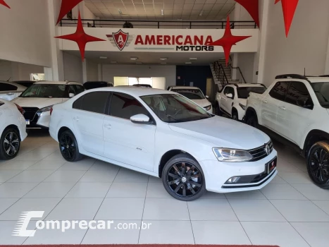 Volkswagen Jetta 2.0 4P TSI HIGHLINE 211 CV AUTOMÁTICO 4 portas