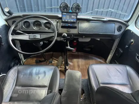 KOMBI 1.6 FURGÃO 8V GASOLINA 3P MANUAL