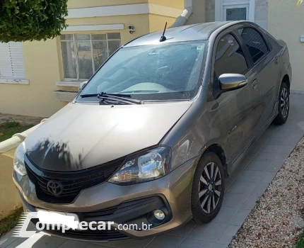 Toyota ETIOS 1.5 XLS Sedan 16V 4 portas