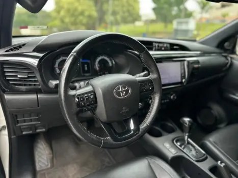 HILUX 2.8 SRX 4X4 CD 16V DIESEL 4P AUTOMÁTICO