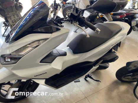 PCX 160 DLX