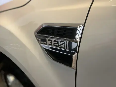 Ranger 3.2 20V XLT 4X4 CABINE DUPLA TURBO DIESEL AUTOMÁTICO