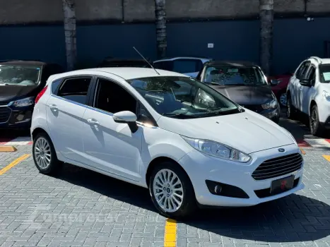 FORD FIESTA 1.6 Titanium Hatch 16V 4 portas