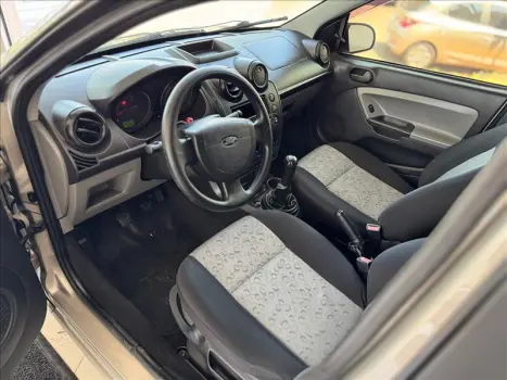 FIESTA 1.0 MPI Hatch 8V