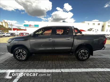 HILUX 2.8 D-4D TURBO DIESEL CD SRV 4X4 AUTOMÁTICO