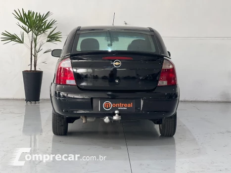 CORSA 1.4 MPFI Premium Sedan 8V