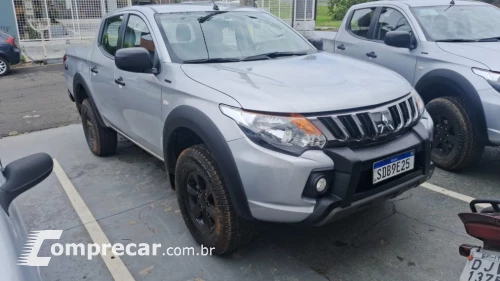 L200 TRITON 2.4 16V Turbo Outdoor GLS CD 4X4