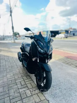 Yamaha x-max 250