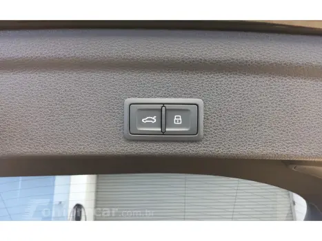 Q3 2.0 40 TFSI GASOLINA SPORTBACK PERFORMANCE QUATTRO TIPTRO