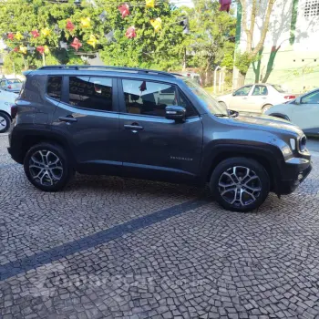 Renegade Long. T270 1.3 TB 4x2 Flex Aut.