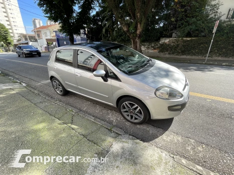 Fiat PUNTO 1.4 Attractive 8V 4 portas