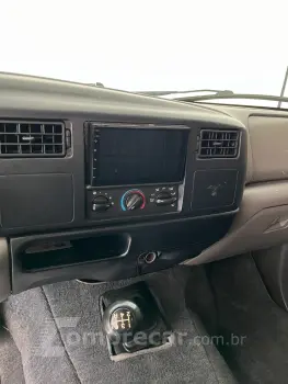 F-250 3.9 XL 4X2 CS