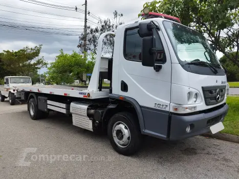 Accelo 1017 + Plataforma Engetruck