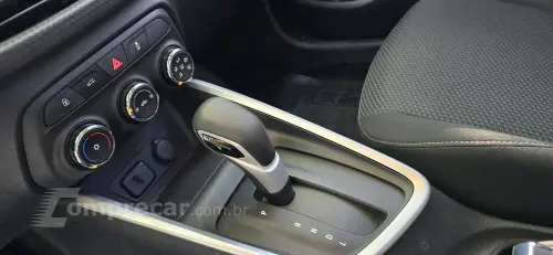 ONIX 1.0 Turbo Plus LT