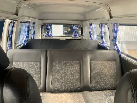 Kombi 1.6 STD 9 LUGARES