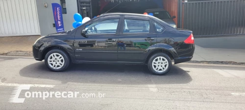 FIESTA 1.6 MPI Class Sedan 8V