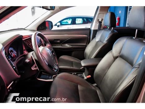 OUTLANDER 2.2 MIVEC DI-D DIESEL HPE-S AWD AUTOMÁTICO