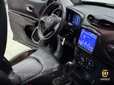 RENEGADE - 1.3 T270 TURBO LONGITUDE AT6