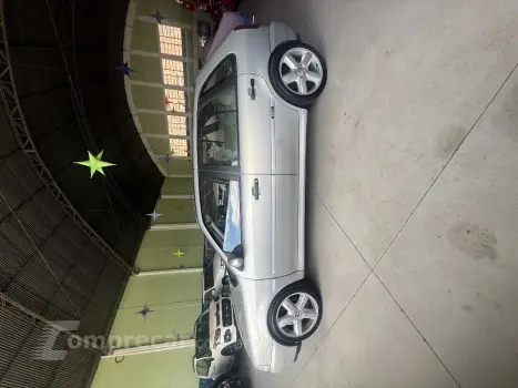 GOL 2.0 MI GLS 8V GASOLINA 2P MANUAL